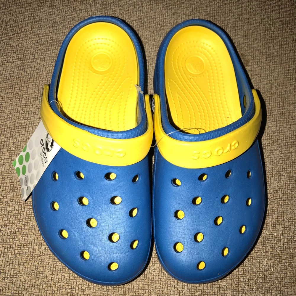 Crocs kids sz1 unisex slip on clogs